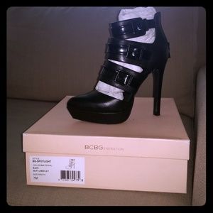 BCBGeneration BG-Spotlight Size 7M